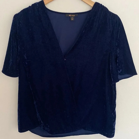 Ella Moss velvet T-shirt blouse with snap closure in front sz M flutter sleeve - Picture 1 of 5